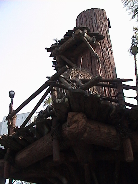 WDW00-16-Endor_tree_village_2.jpg