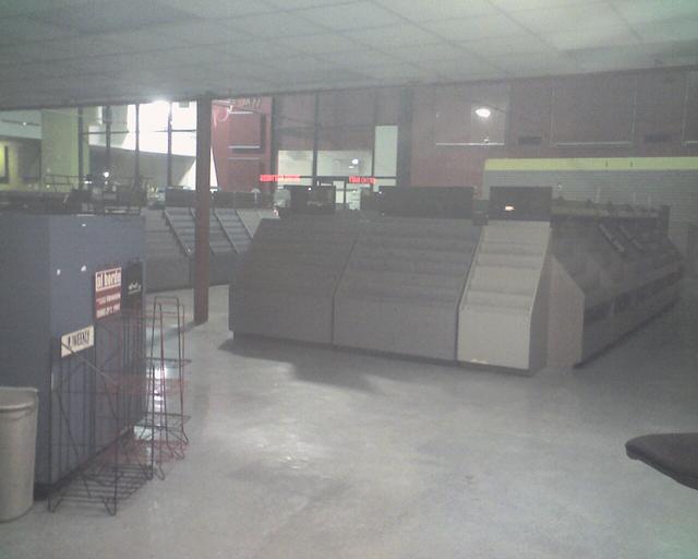 20061224-Tower_Costa_Mesa-Treo-02.jpg