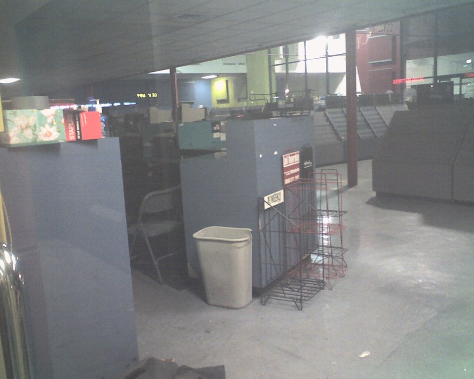 20061224-Tower_Costa_Mesa-Treo-03-large.jpg