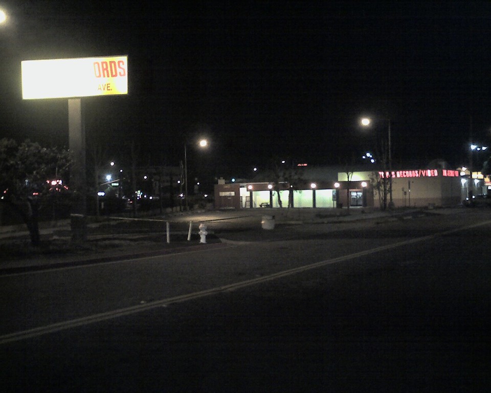20061224-Tower_Costa_Mesa-Treo-09-large.jpg