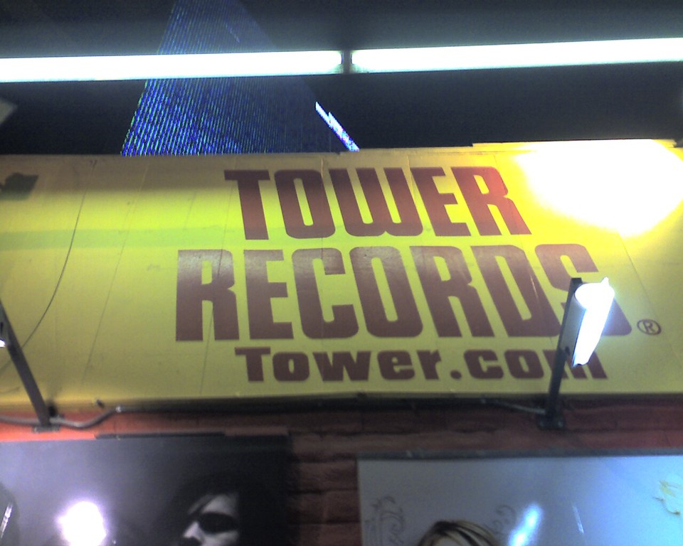 20070119-Tower_Hollywood-05-large.jpg