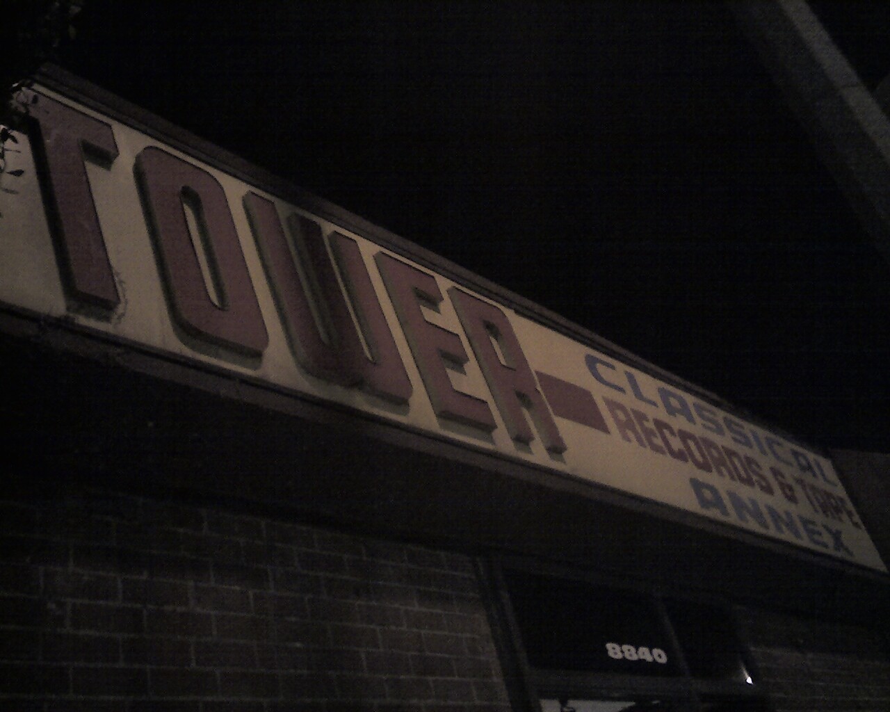 20070119-Tower_Hollywood-33-full-size.jpg