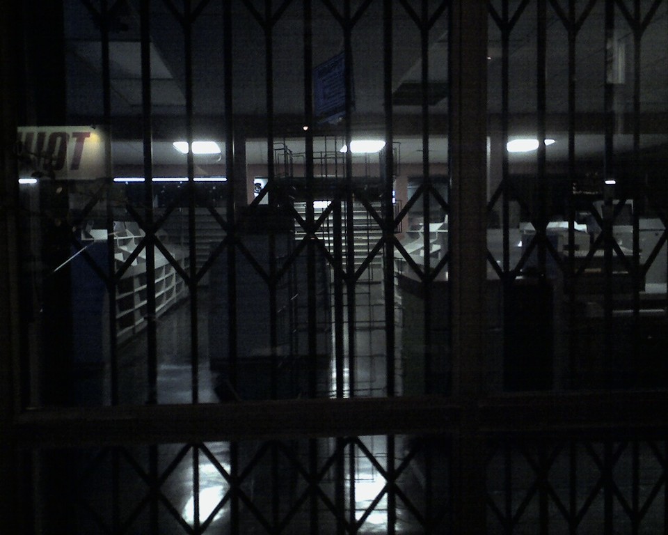 20070119-Tower_Hollywood-34-large.jpg