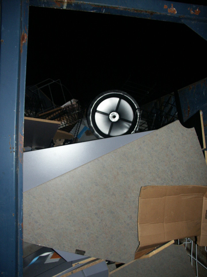 20070128c-Tower_Costa_Mesa-Minolta-20-large.jpg